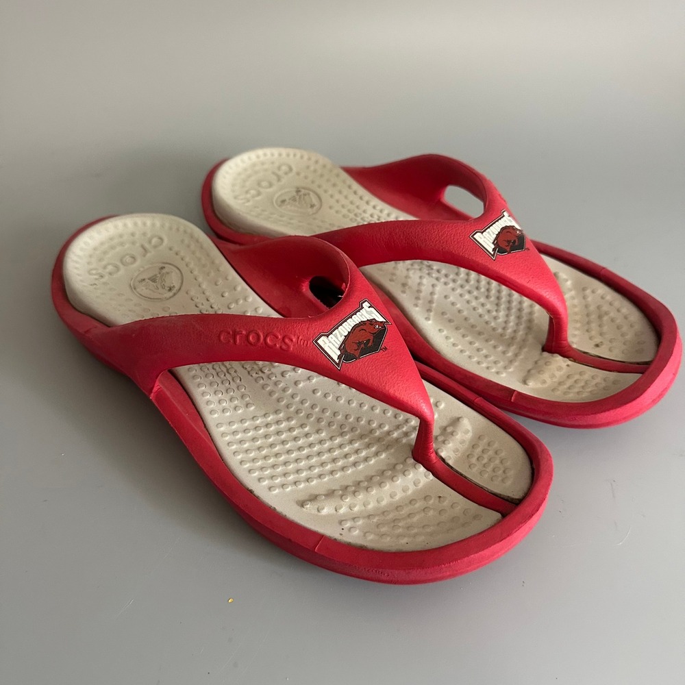 Crocs‎ Arkansas Razorbacks Flip Flops Red White Mens 8 Womens 10 Sandals